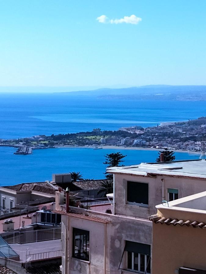 Taormina Center Private Apartments By Fragranza Di Sicilia Ngoại thất bức ảnh