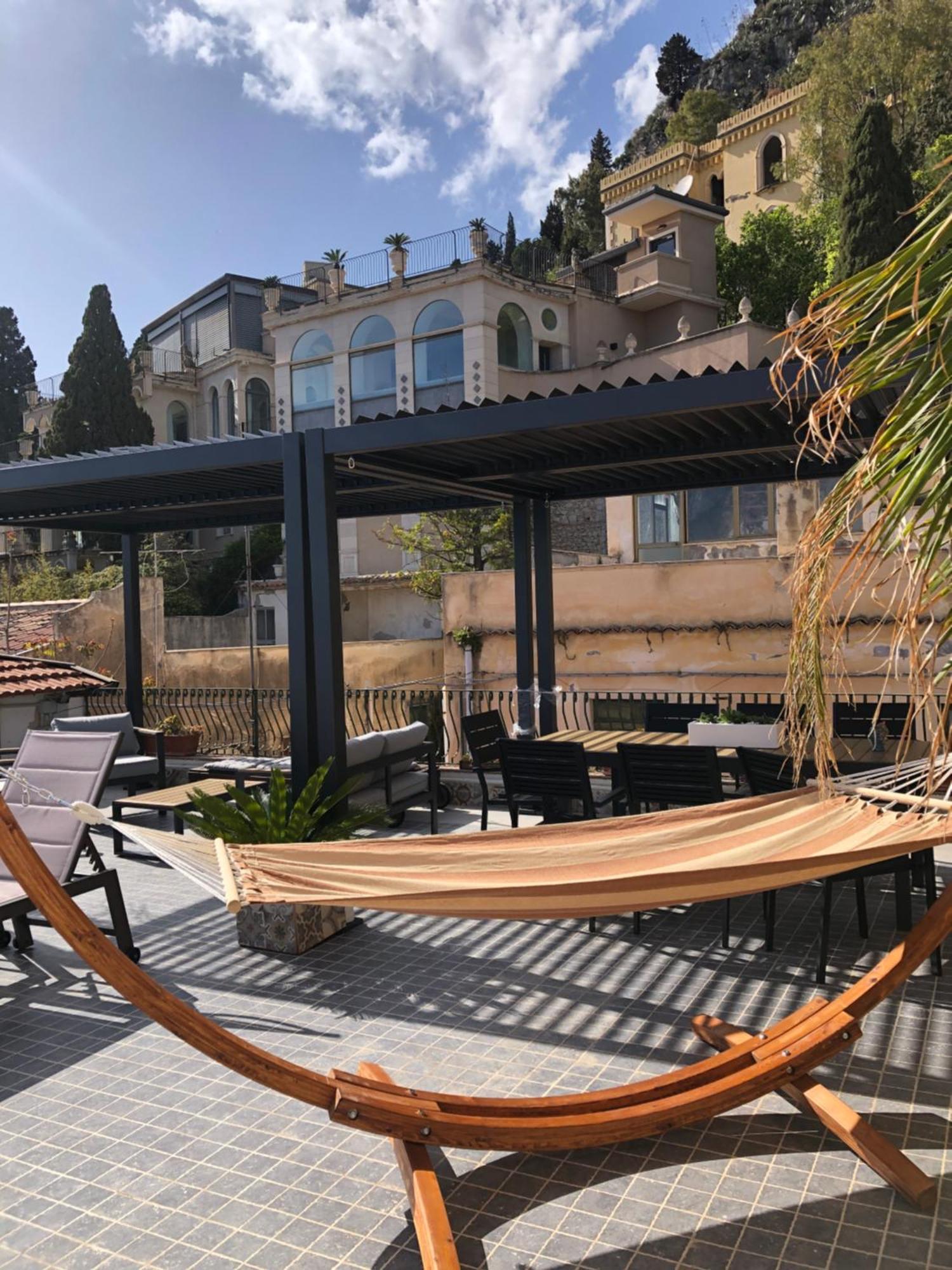 Taormina Center Private Apartments By Fragranza Di Sicilia Ngoại thất bức ảnh