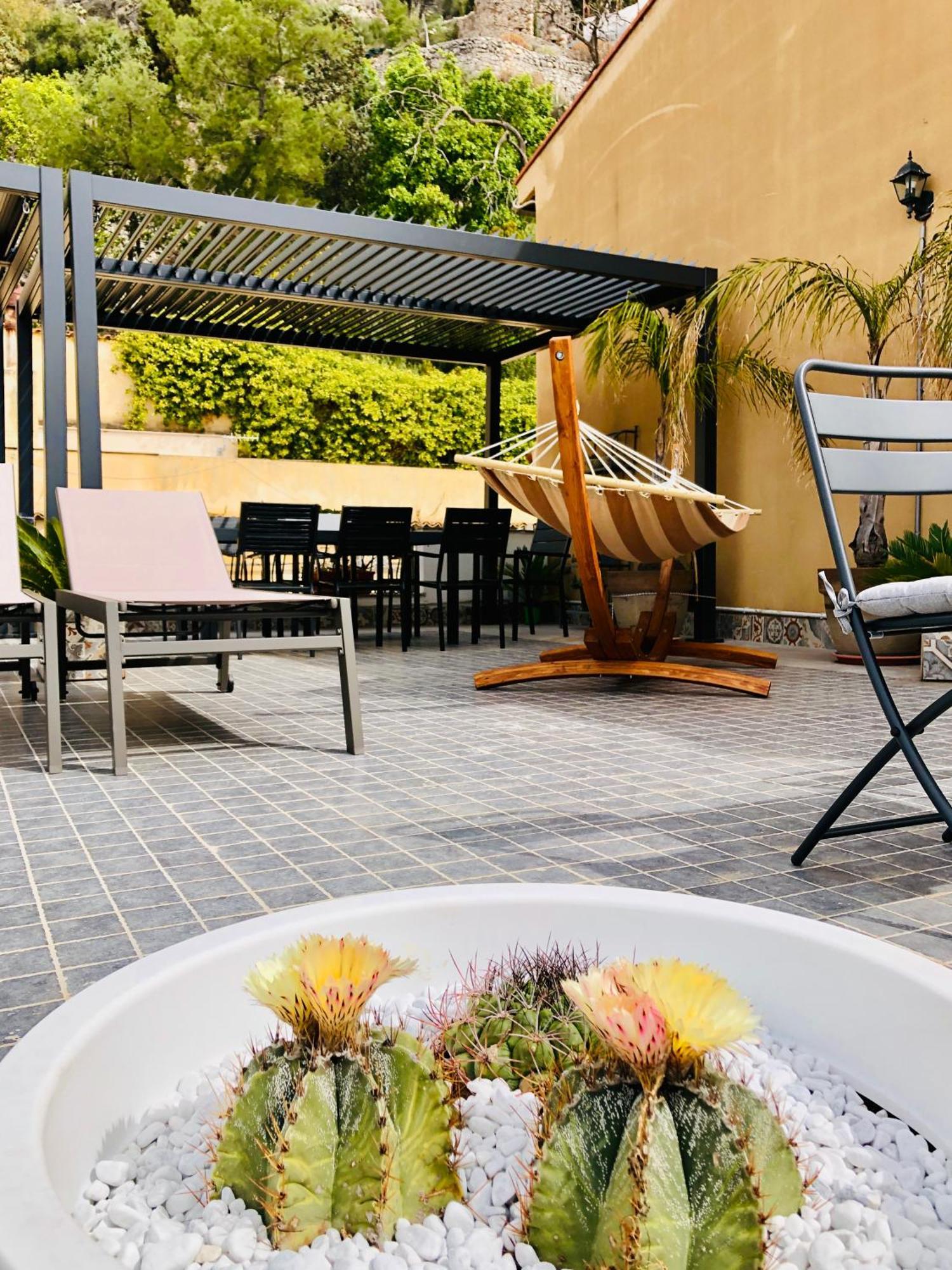 Taormina Center Private Apartments By Fragranza Di Sicilia Ngoại thất bức ảnh