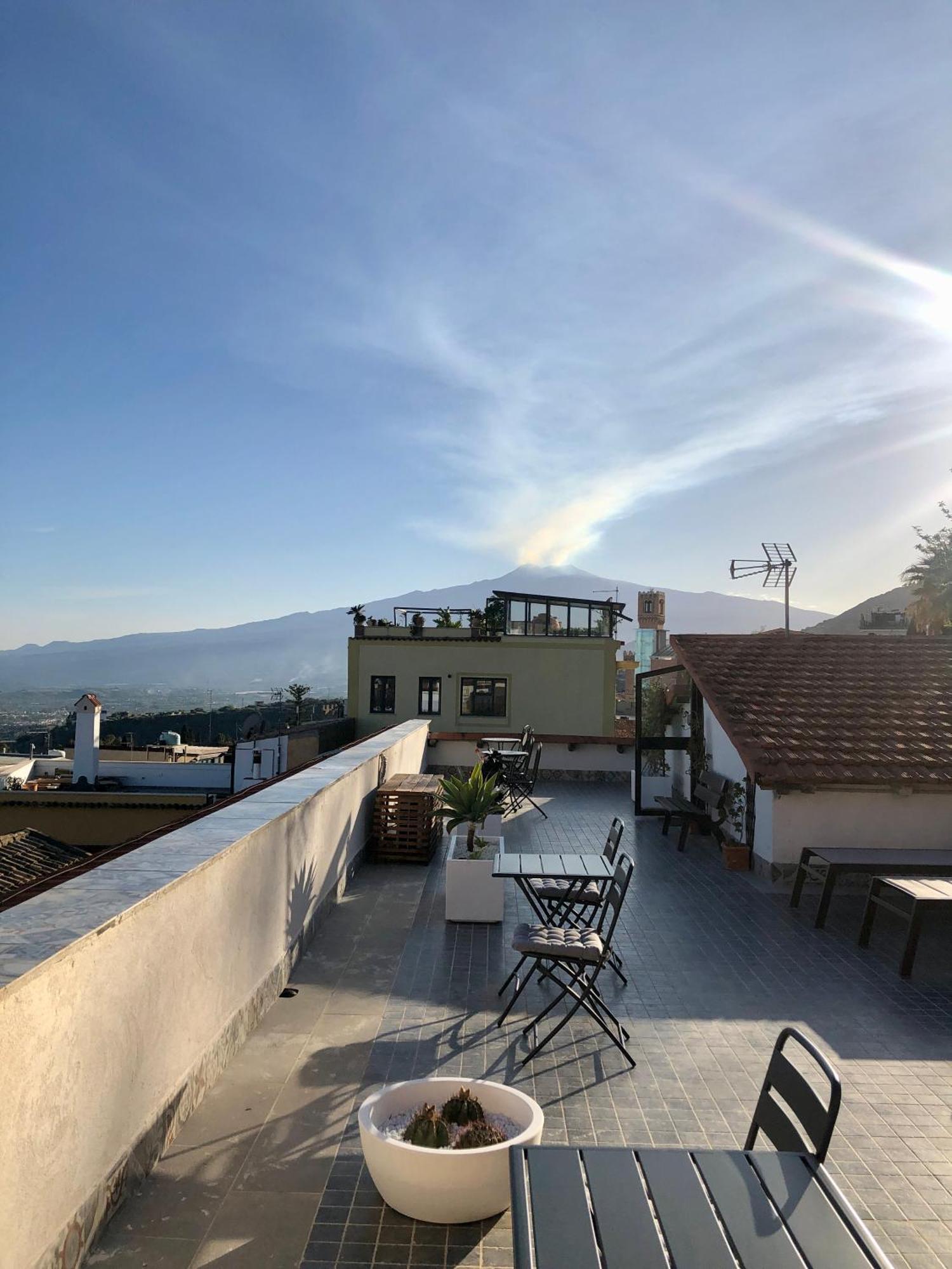 Taormina Center Private Apartments By Fragranza Di Sicilia Ngoại thất bức ảnh