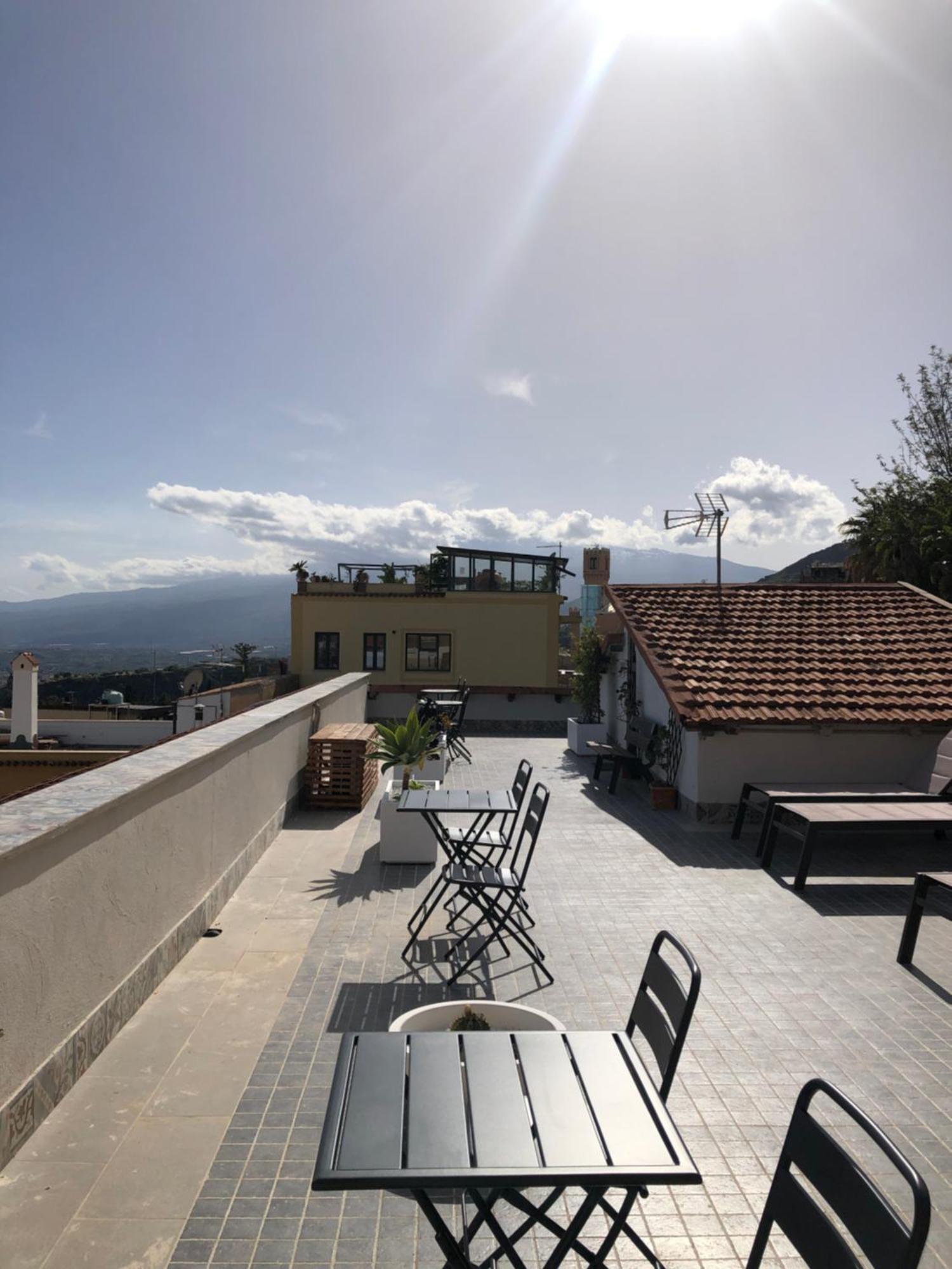 Taormina Center Private Apartments By Fragranza Di Sicilia Ngoại thất bức ảnh